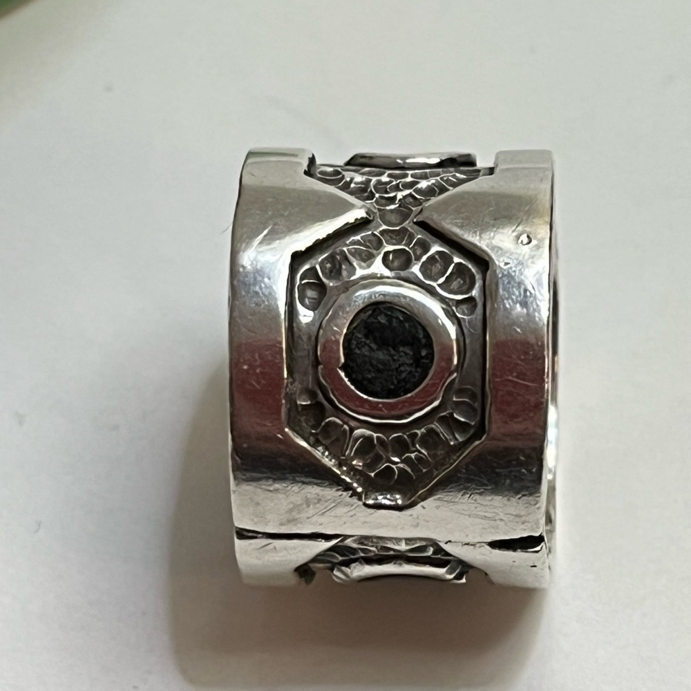 Sterling Silver and Onyx Women's Ring - Picture 3 of 9
